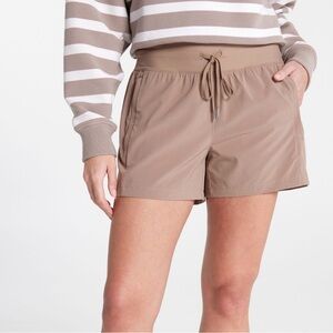 CALIA Women’s Effortless True-Light 4” Short Size XS
